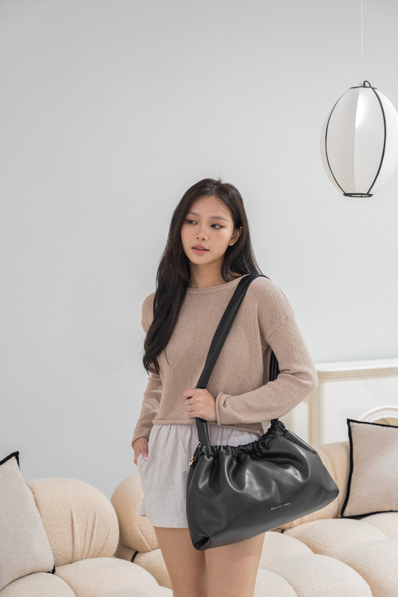 Lyla Scrunched Handle Bag (Black) – BELLA by emma