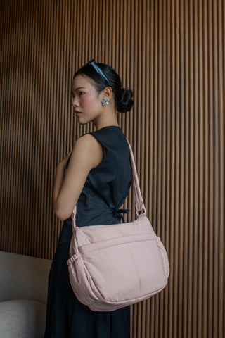 Large  Cloud Essential Sling (Valentine Pink)