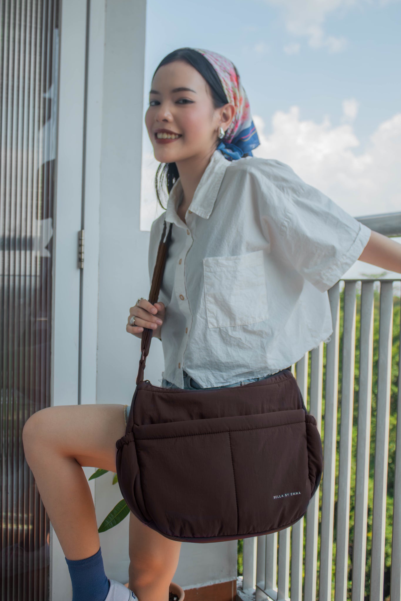Large Cloud Essential Sling (Walnut Brown)
