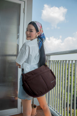 Large Cloud Essential Sling (Walnut Brown)
