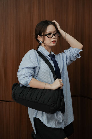 Zora Pleated Cargo Bag (Black - Nylon)