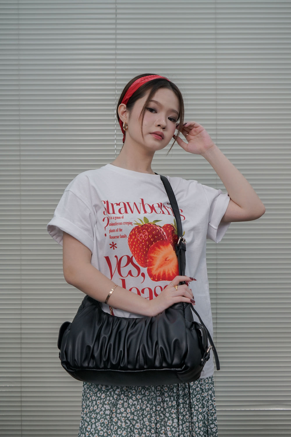 Zora Pleated Cargo Bag (Black - Vegan leather)
