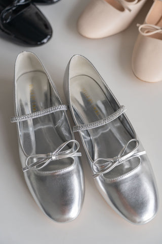 Evie Mary Jane Flats (Silver)