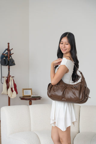 XL Mika Cargo Bag (Dark Chocolate)