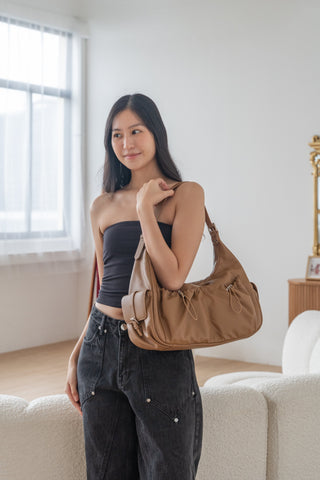 XL Mika Cargo Bag (Camel Brown)